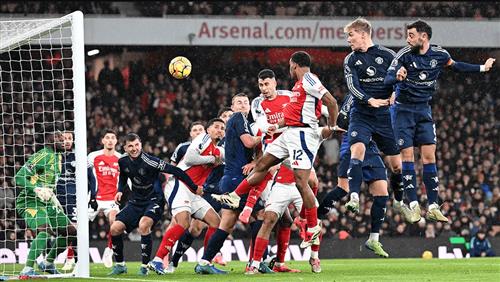ارسنال ضد مانشستر يونايتد